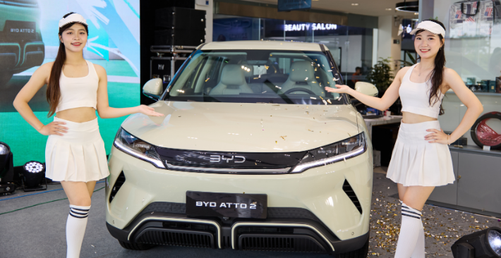 Hơn 80 khách hàng tham gia sự kiện ra mắt BYD Atto 2 tại BYD Bitcar Long Biên